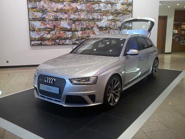 silver audi rs4 avant (b8) fl