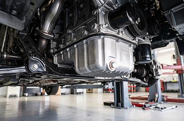 carterpan onder de auto
