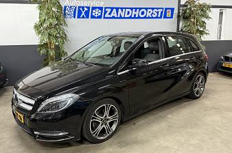 Mercedes-Benz B-Klasse 180 Ambition // Leer