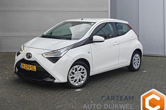 Toyota Aygo 1.0 VVT-i x-play Carplay/Cruise/Camera