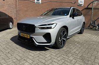 Volvo XC60 2.0 T6 Plug-in hybrid AWD Ultimate Dark | Head-up | Stoel + Stuurverwarming | Trekhaak | 360 gr came