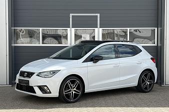 Seat Ibiza 1.0 TSI FR Business Intense | Pano | LED | Parkeer sensor | Draadloos opladen |