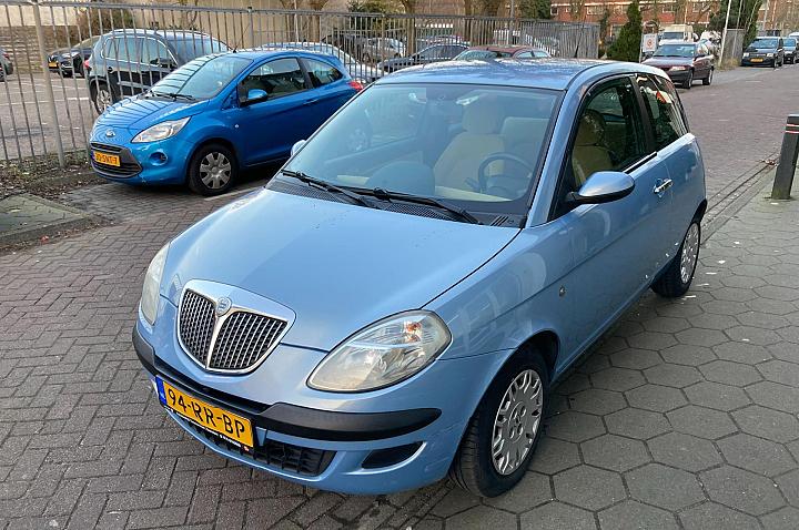 Lancia Ypsilon 1.2 Argento|82.900km NAP|Airco|El.ramen