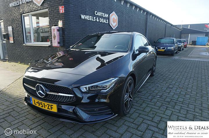 Mercedes-Benz CLA 200 Business Solution AMG