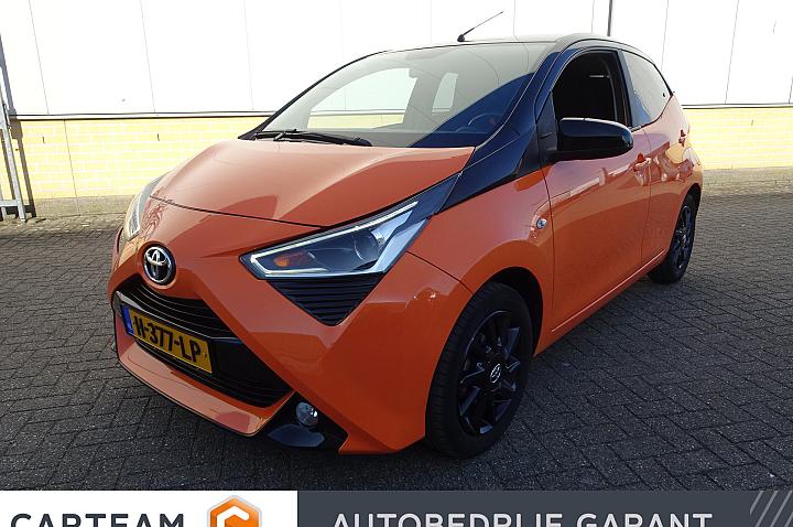 Toyota Aygo 1.0 VVT-i x-cite / Camera / Carplay / LM Velgen