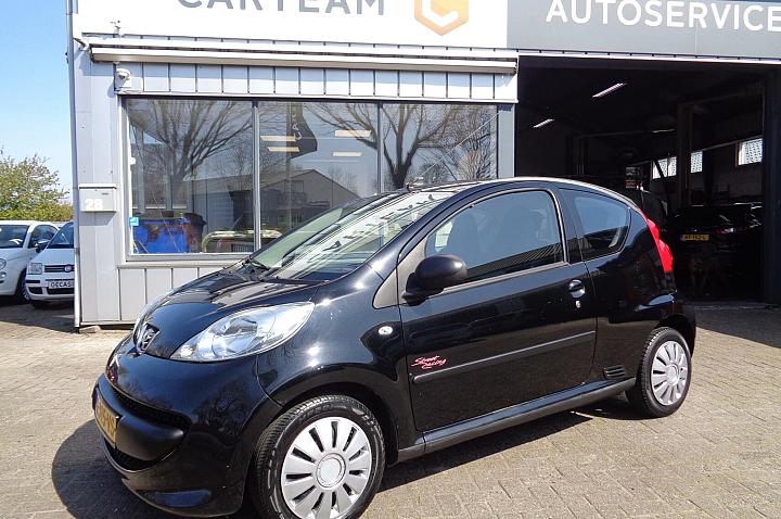 Peugeot 107 1.0-12V XR met Airco