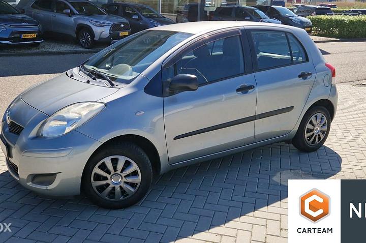 Toyota Yaris 1.0 VVTi Acces 5drs/AIRCO/lage km-stand