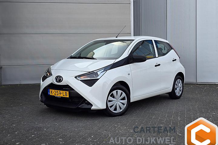 Toyota Aygo 1.0 VVT-i x-fun
