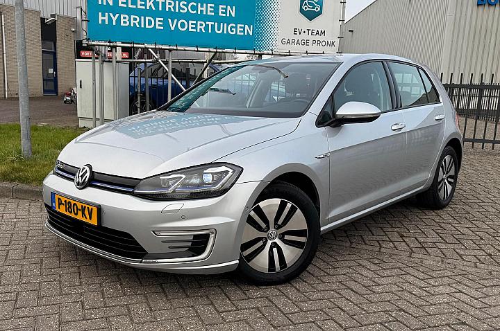Volkswagen e-Golf verkocht WARMTEPOMP/ACC/VIRTUAL/CARPLAY/NAVI