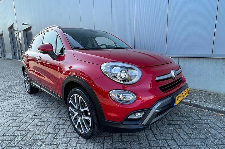 Fiat 500X 1.4 Turbo MultiAir Lounge / Navigatie / Trekhaak