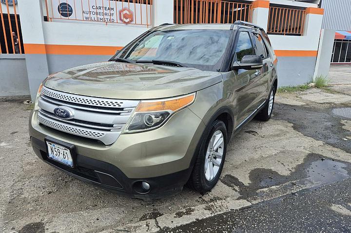 Ford Explorer XLT