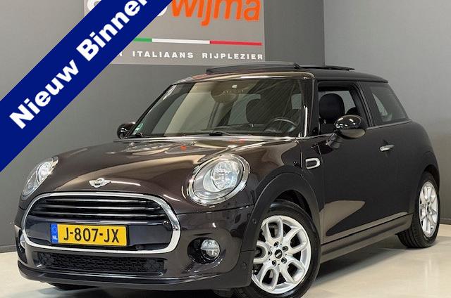 MINI Cooper Mini 1.5 Serious Automaat Panoramadak, Sportstoelen, navigatie, led lampen, climate control Keyles, 