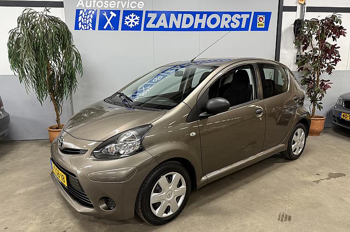 Toyota Aygo 1.0 VVT-i Now