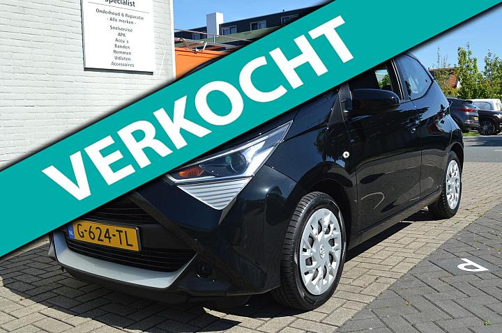 Toyota Aygo 1.0 VVT-i x-play limited / BOVAG RIJKLAARPRIJS