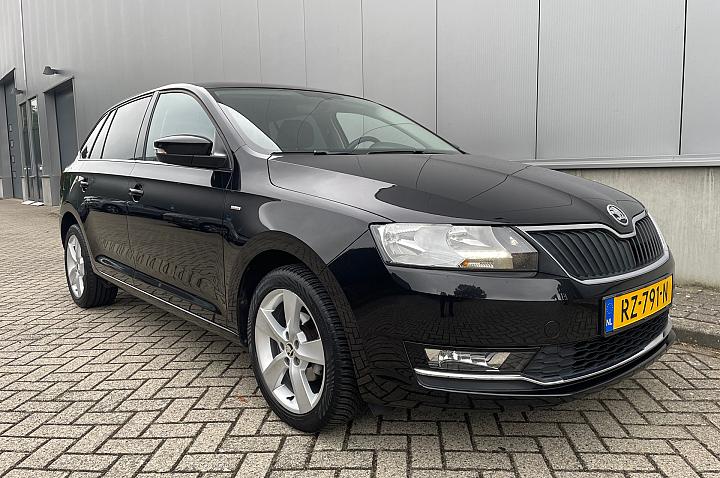 SKODA Rapid Spaceback 1.0 TSI Greentech Clever / Navigatie / Stoelverwarming