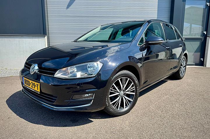 Volkswagen Golf 1.2 TSI ALLSTAR / Cruise / Clima