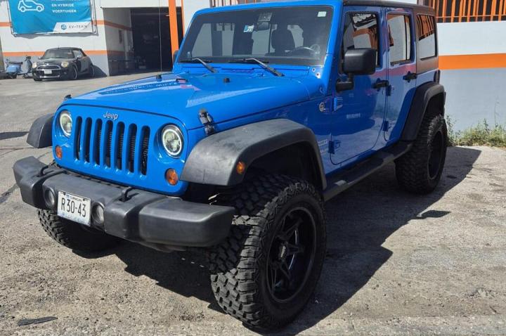 Jeep Wrangler Unlimited Sport 3.6L