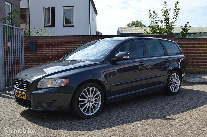 Volvo V50 2.4i Edition I | Youngtimer | Trekhaak | Climate | 17" | 170 PK