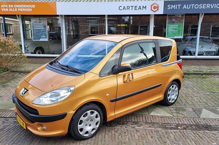 Peugeot 1007 1.4 Gentry Automaat Airco Trekhaak
