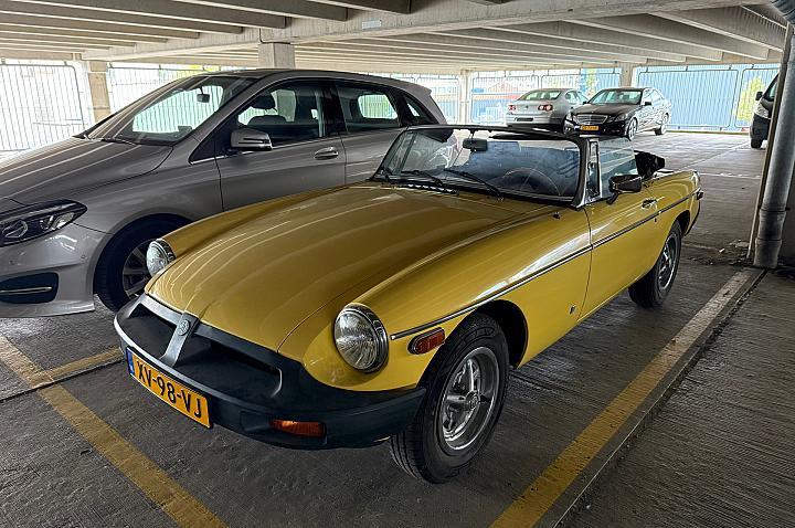 MG B type 1.8 Roadster eventueel met Hardtop