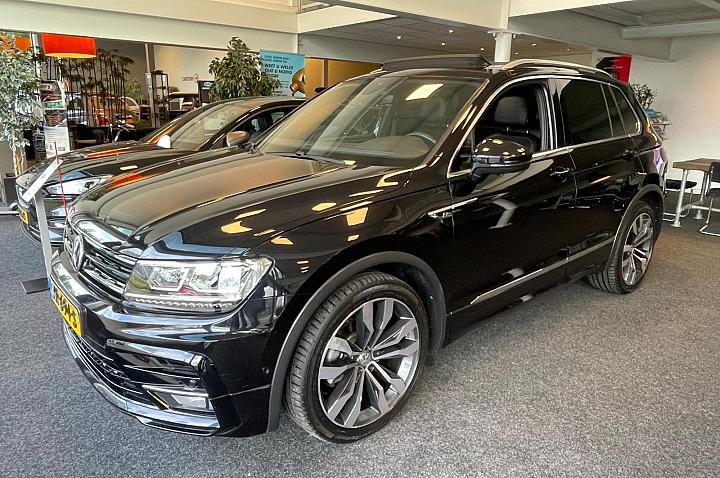 Volkswagen Tiguan 1.5 TSI ACT Highline Business R-Line, Panorama dak, Lage kilometerstand, incl. 12 maanden BASIS gara