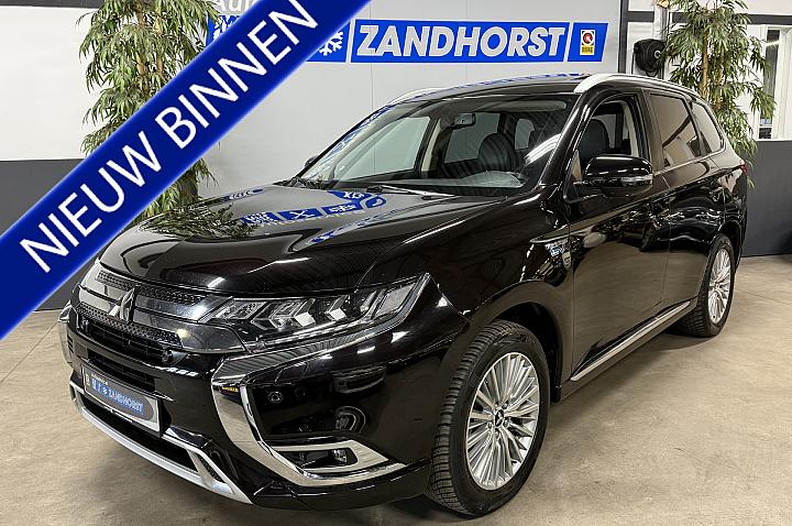 Mitsubishi Outlander 2.4 PHEV Intense+ // Schuifdak // Trekhaak