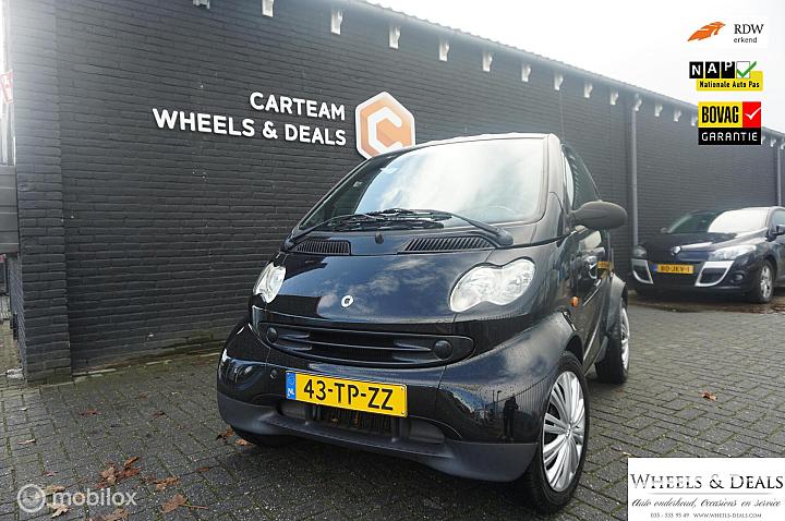 Smart Fortwo coupé 0.7 pure 37 (SEMI AUTOMAAT)