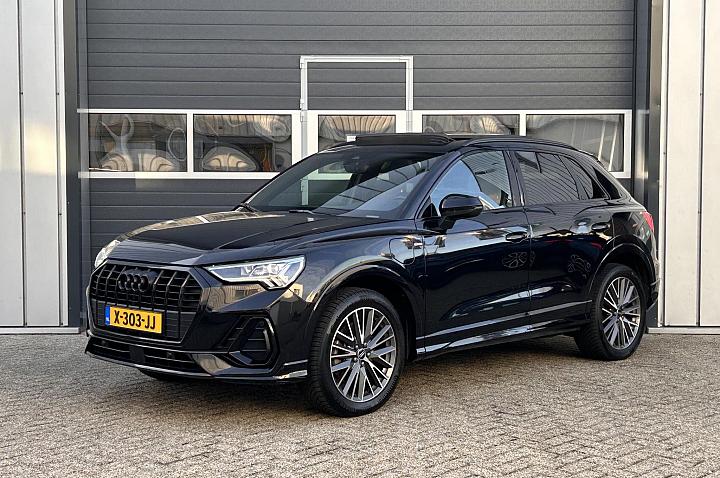 Audi Q3 45 TFSI e S edition | LED | Virtual | Memory | Pano | S Line |