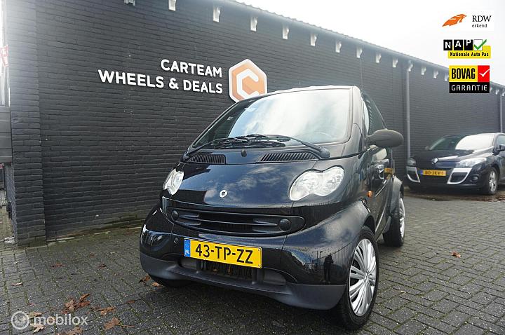 Smart Fortwo coupé 0.7 pure 37 (SEMI AUTOMAAT)