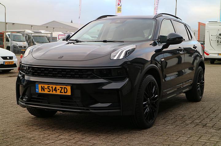 Lynk & Co 01 1.5 PHEV | Midnight Black | 20 inch! | Camera | Pano! |