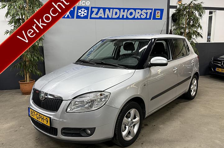 SKODA Fabia 1.6-16V Ambiente 1e eigenaar! lichte voorschade! Verkocht!!!