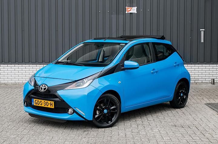 Toyota Aygo 1.0 VVT-i x-cite*5-Deurs*Cabrio*ClimateControl*
