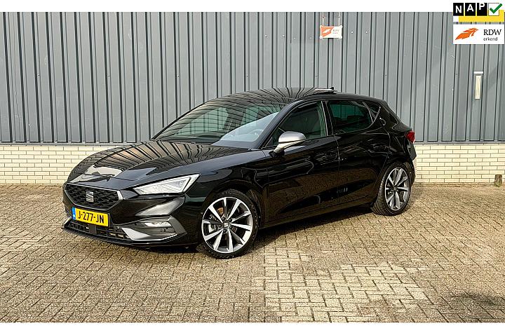 Seat Leon 1.5 eTSI FR Launch Edition*Panorama dak* Automaat*Trekhaak*