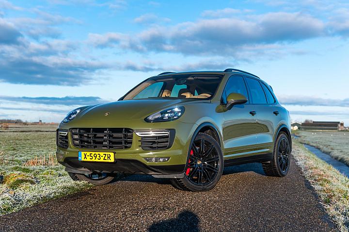 Porsche Cayenne 4.8 Turbo CARPLAY/PANO/BOSE/NAVI/ Porsche Cayenne 4.8 Turbo PANO/BOSE/NAVI/STOEL VENTILATIE