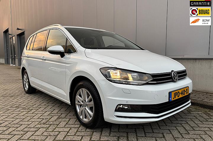 Volkswagen Touran 1.5 TSI Highline 7persoons / Camera