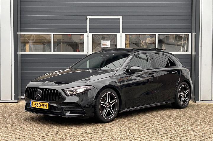 Mercedes-Benz A-Klasse 180 AMG Line | Pano | LED | Sfeer | Stoel verwarming | Camera |