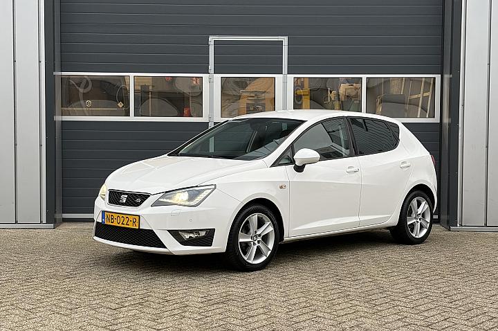 Seat Ibiza 1.0 EcoTSI FR Connect | Xenon | Parkeer sensoren | Cruise |