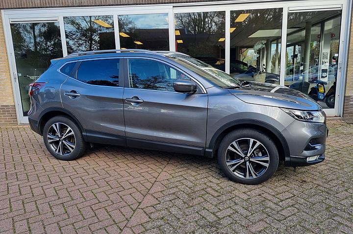 Nissan QASHQAI 1.3 DIG-T Business Edition pano camera trekhaak eindejaars actie!!
