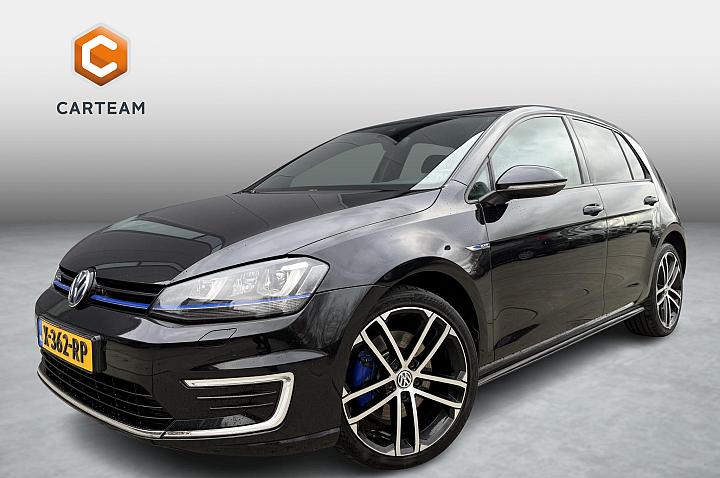 Volkswagen Golf 1.4 TSI GTE | Pano | Keyless | LED | Carplay