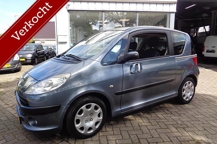 Peugeot 1007 1.6-16V Gentry