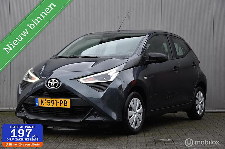 Toyota Aygo 1.0 VVT-i x-play | Airco | Bluetooth | 5 deurs