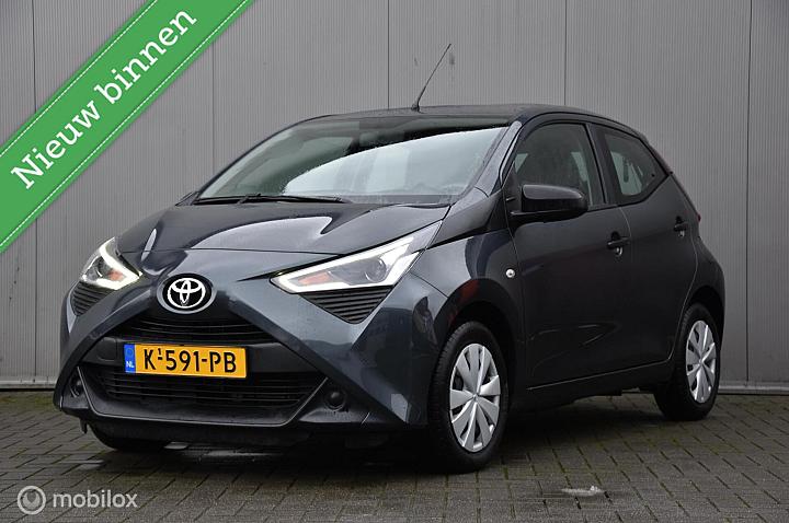 Toyota Aygo 1.0 VVT-i x-play | Airco | Bluetooth | 5 deurs