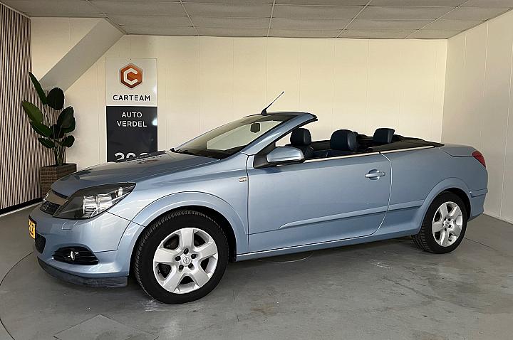 Opel Astra TwinTop 1.6 Cosmo Airco, Lederen bekleding, Navigatie, LMV