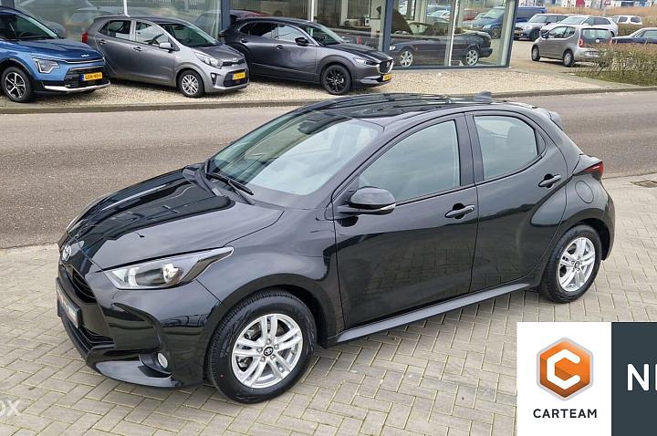 Toyota Yaris 1.5 Hybrid Bsn/Cruise/LMvelgen/8500km