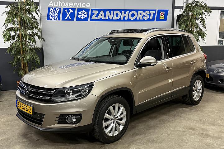 Volkswagen Tiguan 1.4 TSI Sport&Style // Panodak // pdc // Keyless