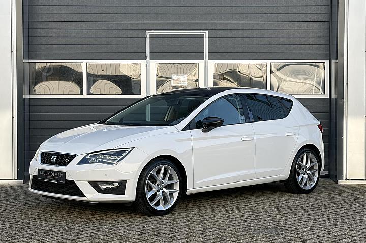 Seat Leon 1.4 EcoTSI FR | LED | Parkeer sensoren | Cruise | Climate |