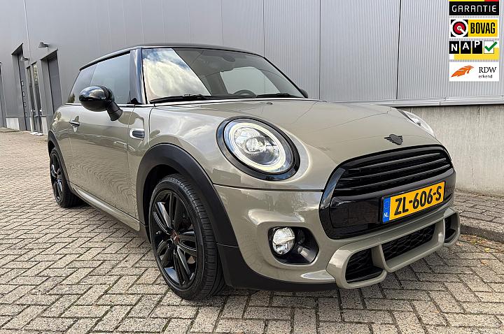MINI Cooper Mini 1.5 / JCW Pakket / Piano Black / Carplay (Verkocht)