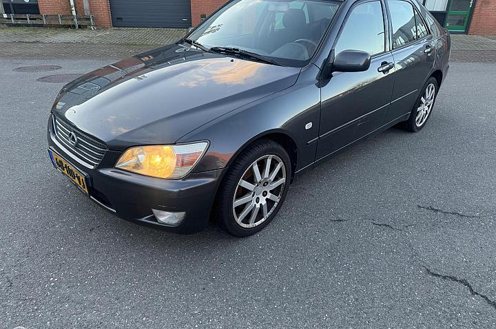 Lexus IS 200 Automaat, nieuwe APK Meeneemprijs