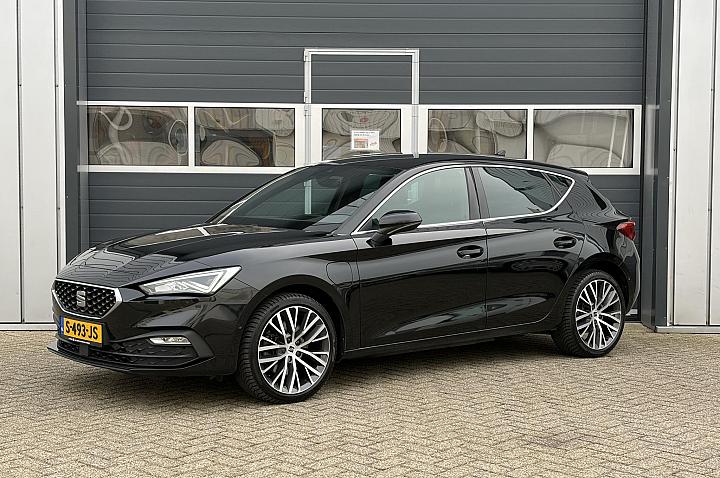 Seat Leon 1.4 TSI eHybrid PHEV Xcellence Business Intense | LED | Climate | Camera | Parkeer sensoren |