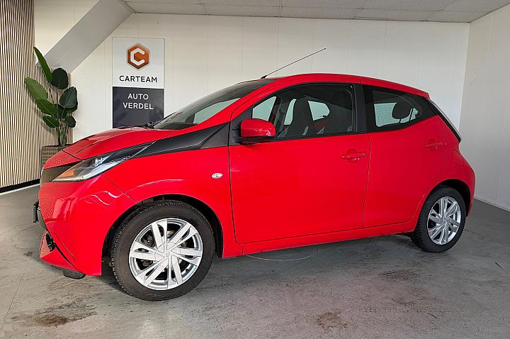 Toyota Aygo 1.0 VVT-i x Airco, LMV, Cruise control